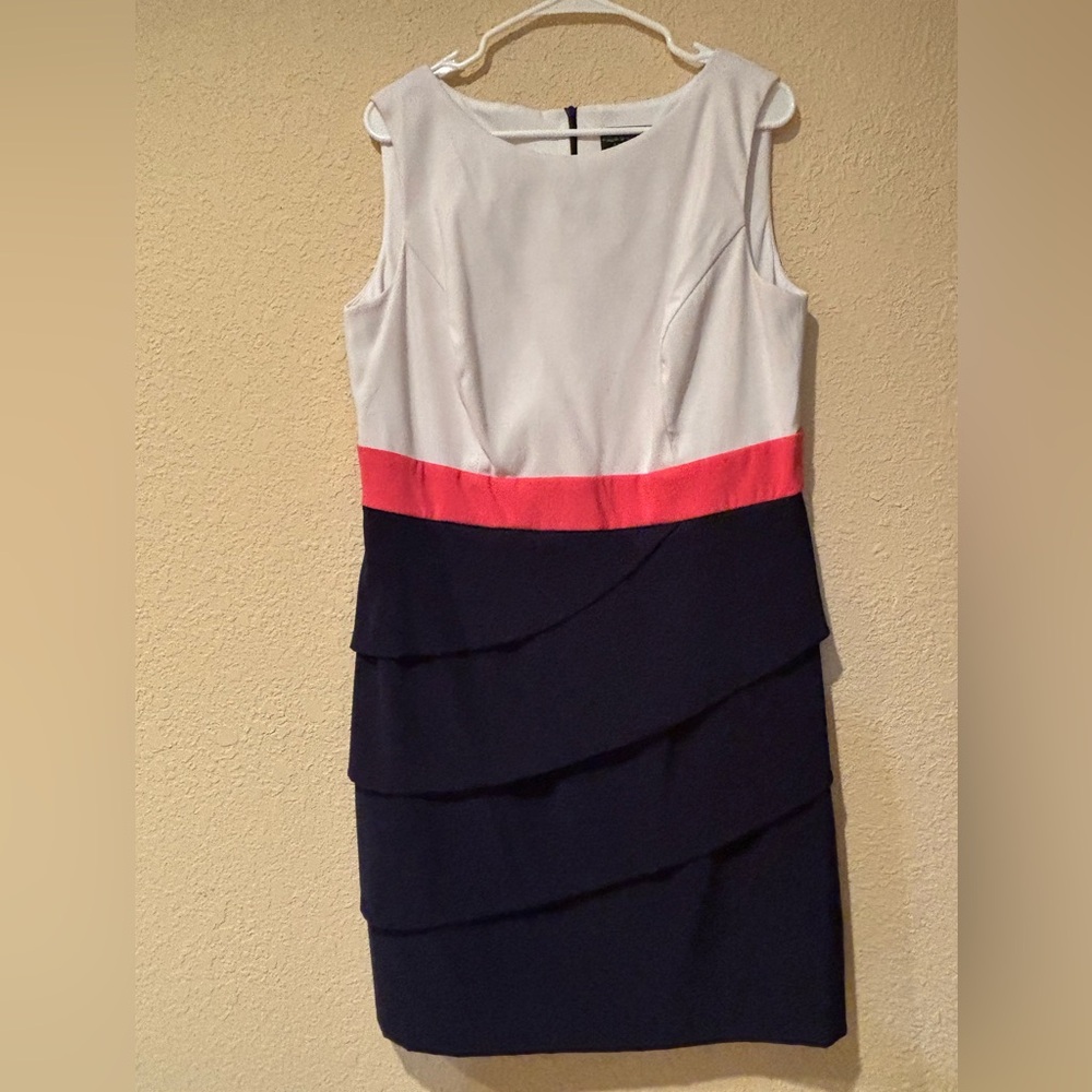 Elegant White and Navy Sleeveless Dress